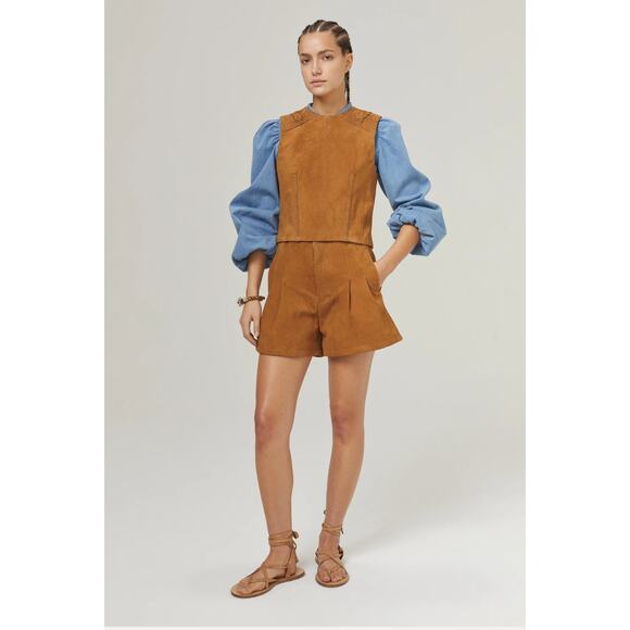 Lanhtropy Friday Pleated Shorts in Tan Goat Suede M - Picture 3 of 3